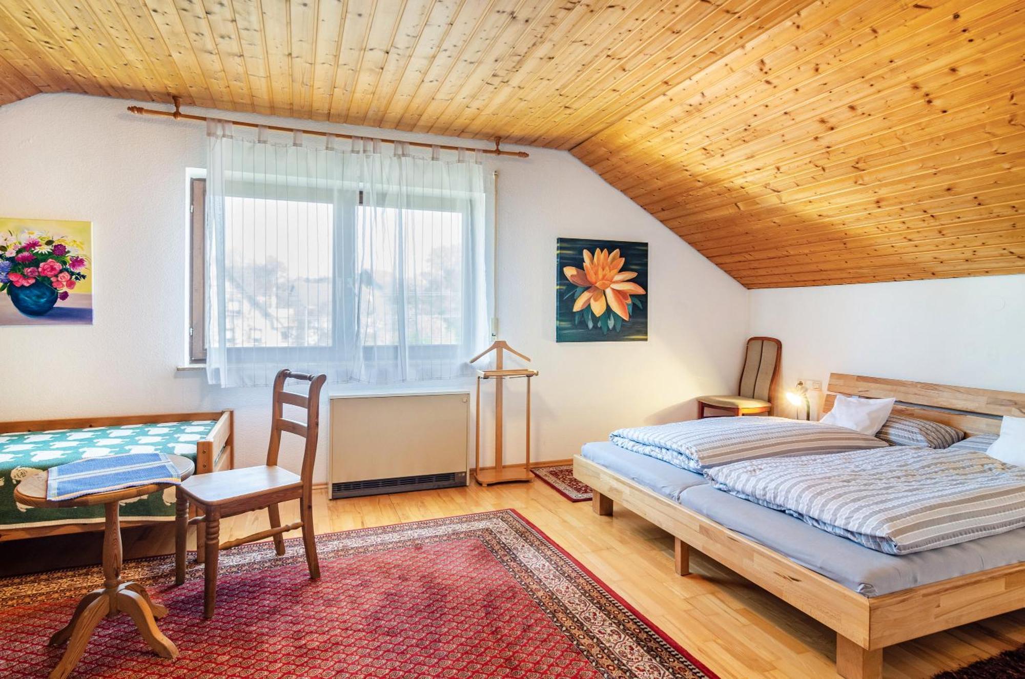 Vronis Ferienwohnungen Muhlingen Buitenkant foto